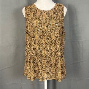 Chic Sleeveless Paisley Blouse